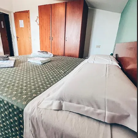 Πανσιόν Salinello Beer Baita Affittacamere 3*